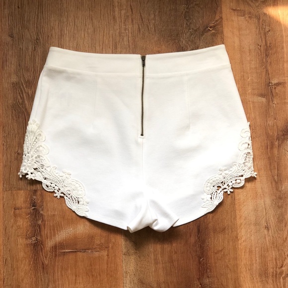 Pins & Needles White High Waisted Short Shorts with lace - Picture 3 of 3
